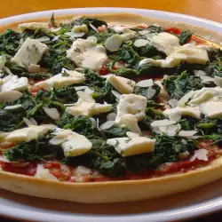 Вегетарианска пица със спанак