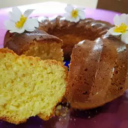 Страхотен ванилов кейк