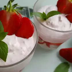 Десерт с ягоди и рикота