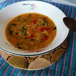 Супа с булгур и червена леща