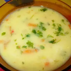 Вегетарианска супа с грис