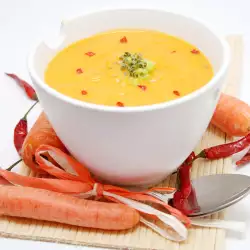Крем супа от моркови със сирене