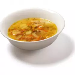 Пилешка супа със зелен лук
