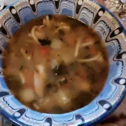 Моята пилешка супа от бутчета със спанак