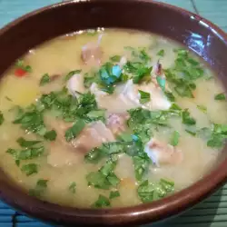 Свинска супа от кокали