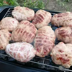 Кюфтета със свинско без лук