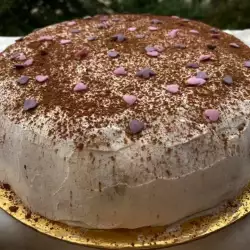 Тортичка с бишкоти и млечен шоколад