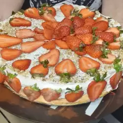 Пролетна торта с ягоди