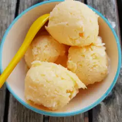Домашен млечен сладолед с подсладител