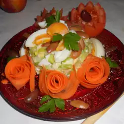 Зеленчукова салата с магданоз