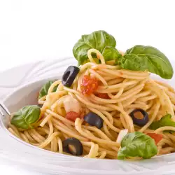 Постни спагети с домати