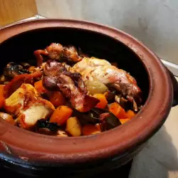 Заек с манатарки и моркови в гърне