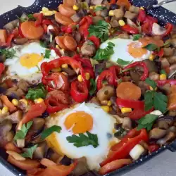 Зеленчуци с яйца на тиган