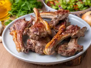 Най-вкусните агнешки котлети на тиган или скара