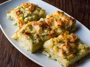 Турски бюрек с тиквички и сирене