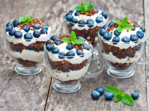 Бързи десертчета с боровинки за 15 минути