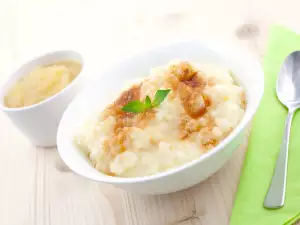 Вкусно мляко с ориз