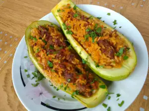 Пълнени тиквички с ориз и кайма