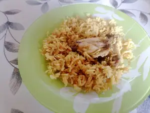 Петел с ориз на фурна