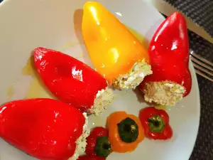 Пикантни чушлета със сирене