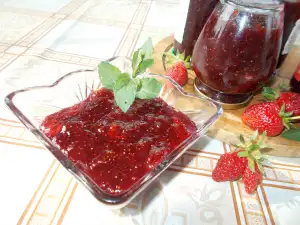 Сладко от ягоди за специални моменти
