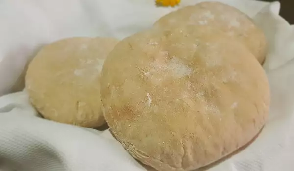 Плосък арабски хляб