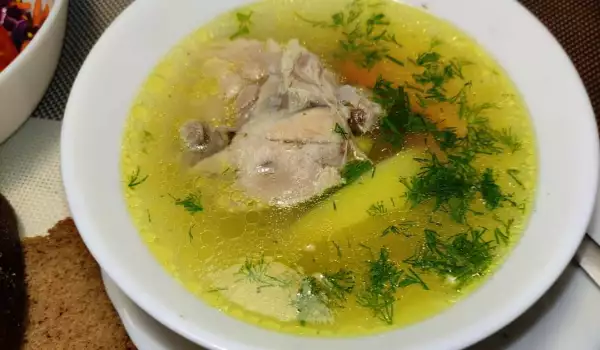 Бабината пилешка супа