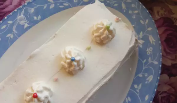 Бисквитена торта с пудинг
