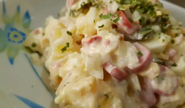 Немска картофена салата с наденички