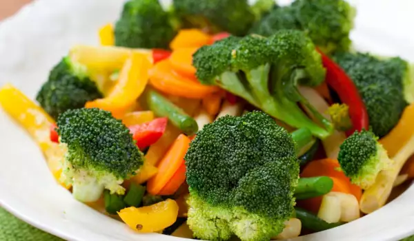 Зеленчуков микс с броколи