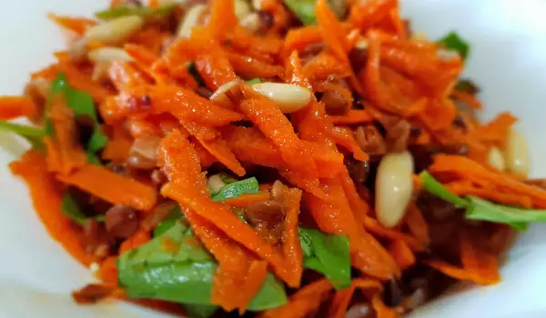 Морковена салата Витамина