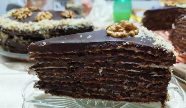 Шоко торта с вафлени кори