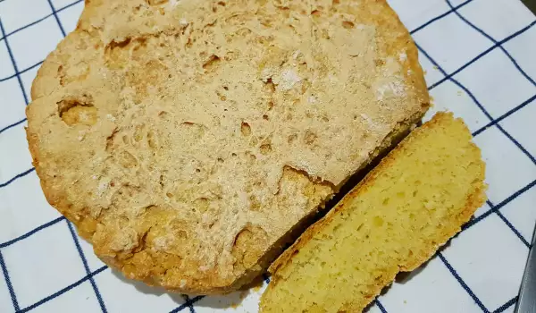 Домашен царевичен хляб