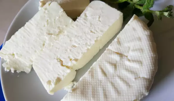 Как да си направим домашно сирене