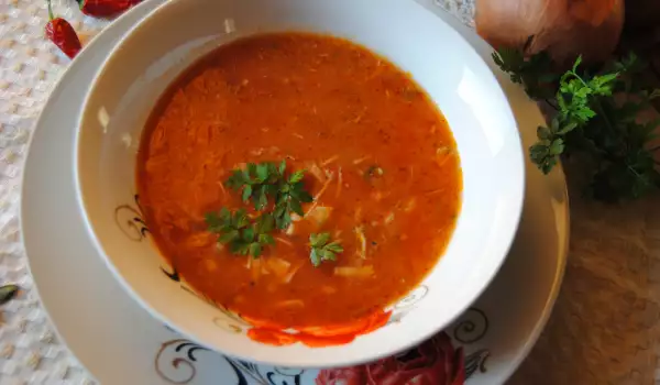 Доматена супа с фиде и праз