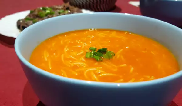 Доматена веган супа