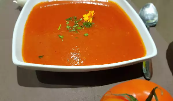 Доматена супа с тиква