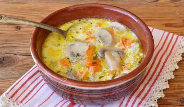 Гъбена супа с печурки и ориз