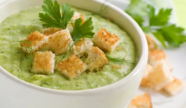Грахова крем супа с броколи