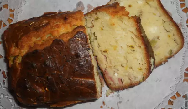 Солен кекс с маслини, краставички и сирене
