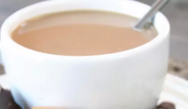 Чаено лате с анасон