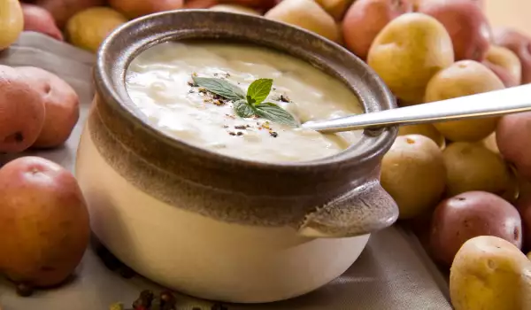 Картофена супа с праз и розмарин
