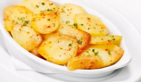 Чеснови картофи на фурна с мед