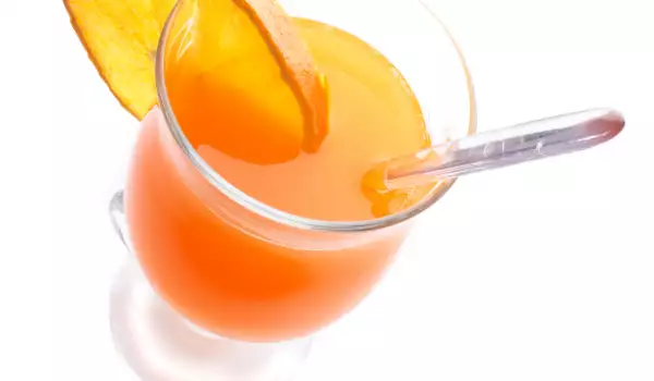 Коктейл Портокалов цвят