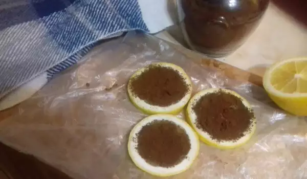 Кафе и лимон за премахване на шиповете