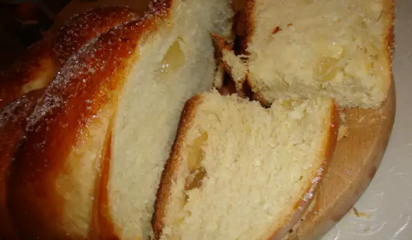 Козунак с локум в хлебопекарна