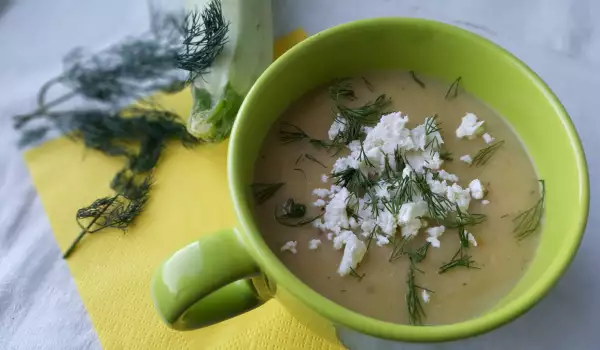 Лека супа с тиквички, картоф и сирене