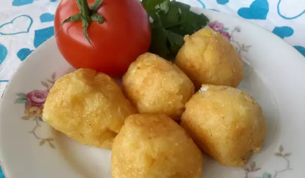 Картофени крокети със сос Бешамел