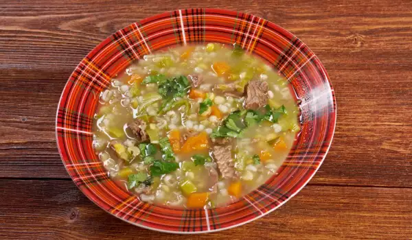 Супа от варено агнешко със зеленчуци