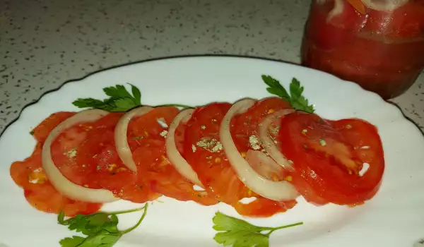 Мариновани домати в буркани
